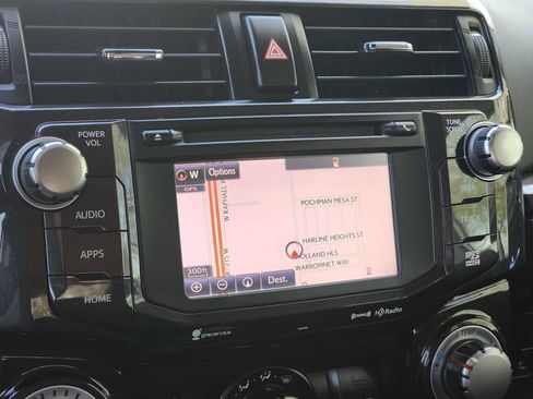Used 2016 Toyota 4Runner Trail Premium AWD/4WD image 27