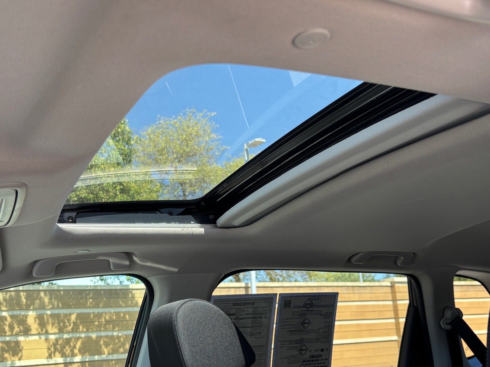 Used 2025 Honda CR-V EX image 28