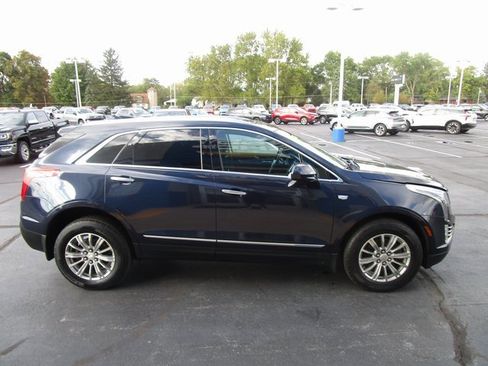 Used 2017 Cadillac XT5 Luxury image 6