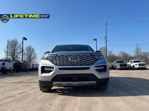 Used 2021 Ford Explorer Platinum w/ Equipment Group 601A image 4