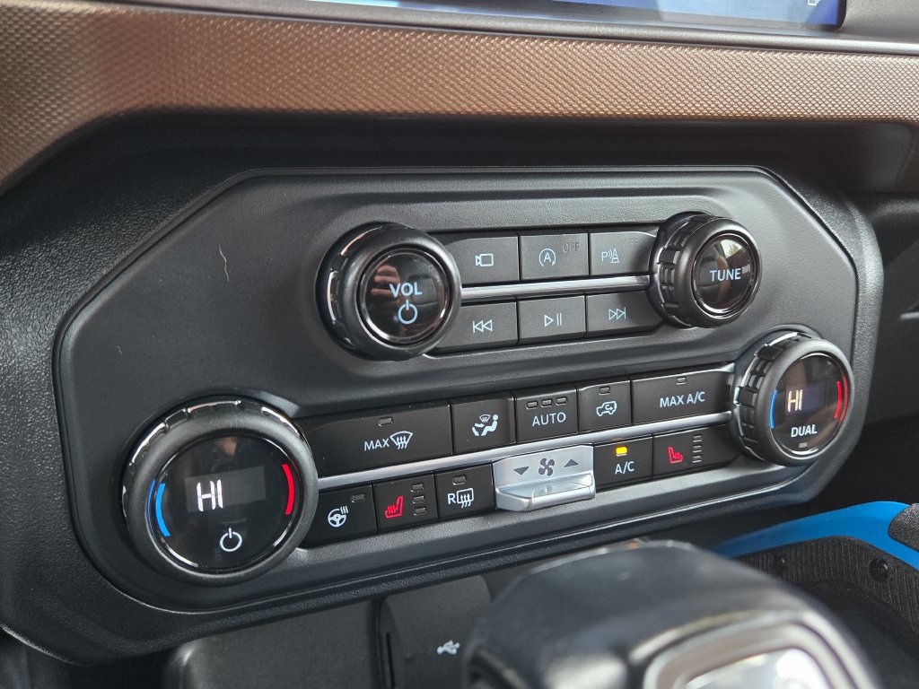 Used 2023 Ford Bronco Outer Banks AWD/4WD image 22