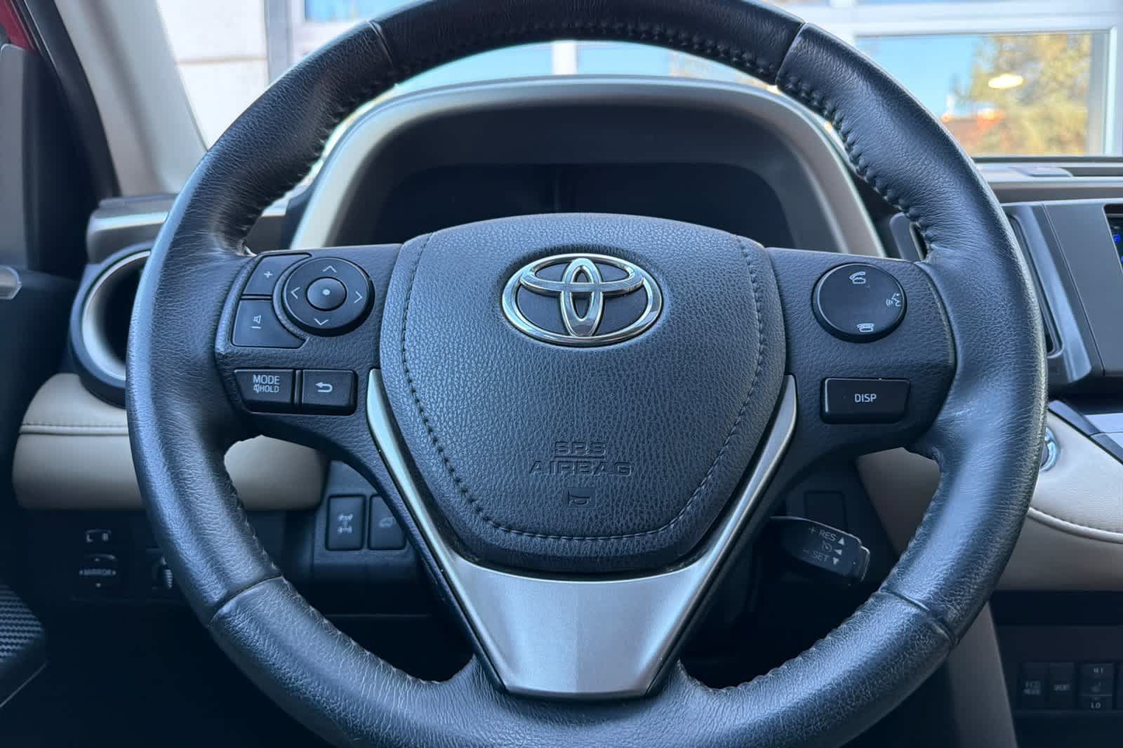 Used 2014 Toyota RAV4 Limited w/ Technology Package AWD/4WD image 25