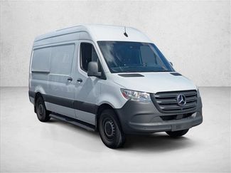 Used 2023 Mercedes-Benz Sprinter 2500 video 2