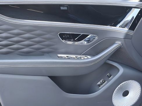 Used 2020 Bentley Flying Spur W12 AWD/4WD image 12