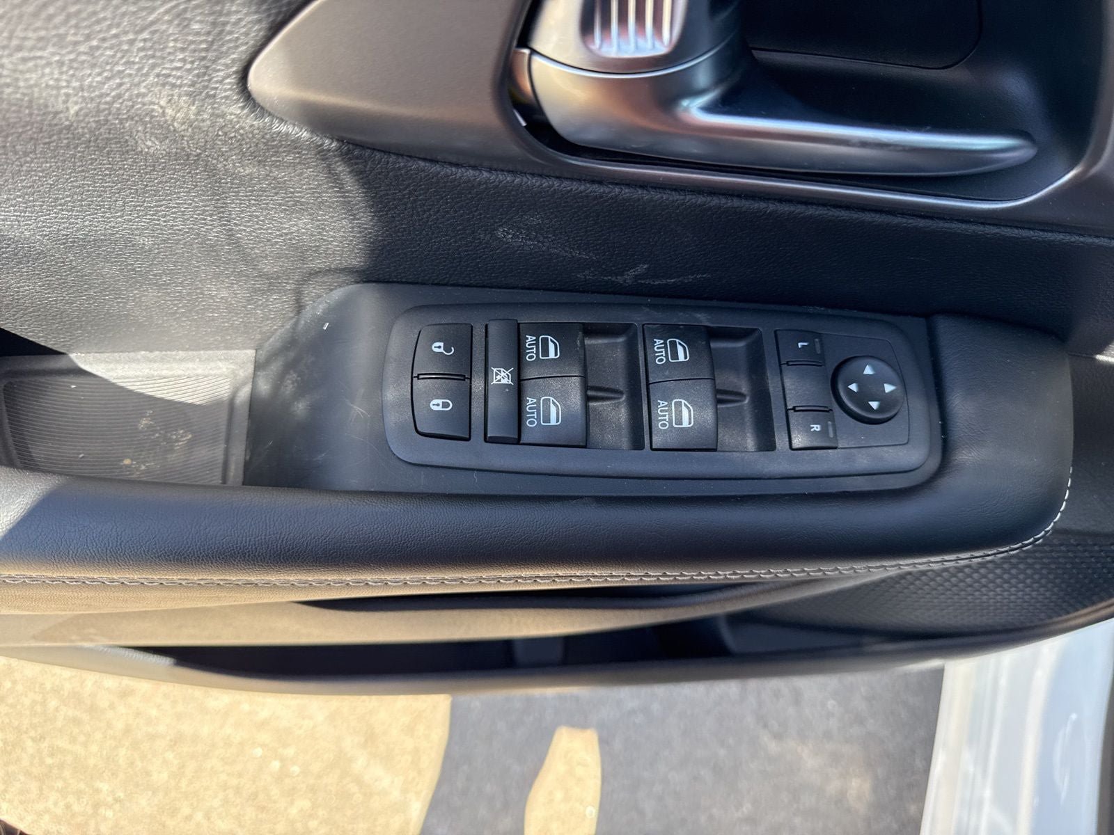 New 2026 Chrysler Pacifica Select AWD/4WD image 13