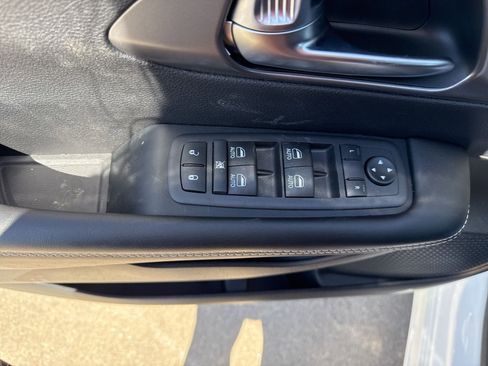 New 2026 Chrysler Pacifica Select AWD/4WD image 13