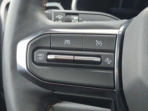 Used 2023 GMC Canyon AT4 w/ AT4 Premium Package image 21