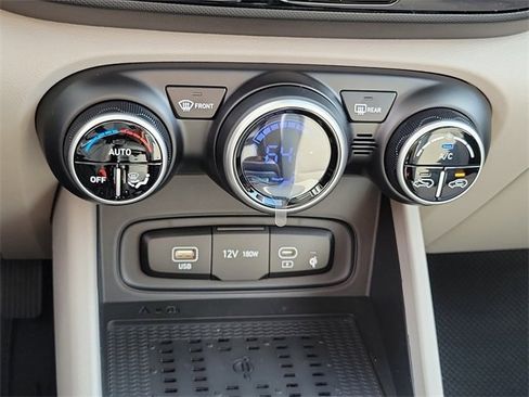 New 2026 Hyundai Venue SEL image 11