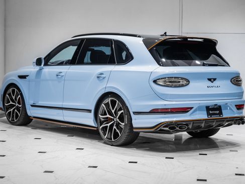 New 2026 Bentley Bentayga Speed image 3