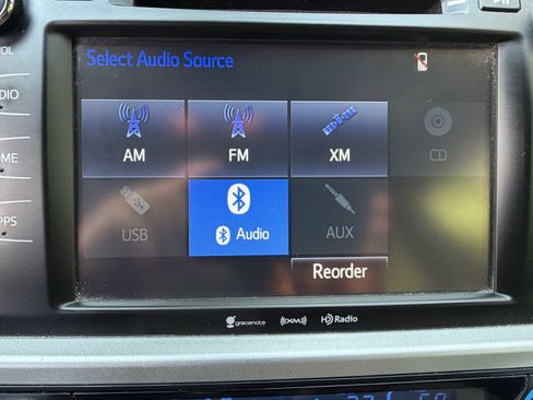 Used 2017 Toyota Highlander Plus FWD image 24
