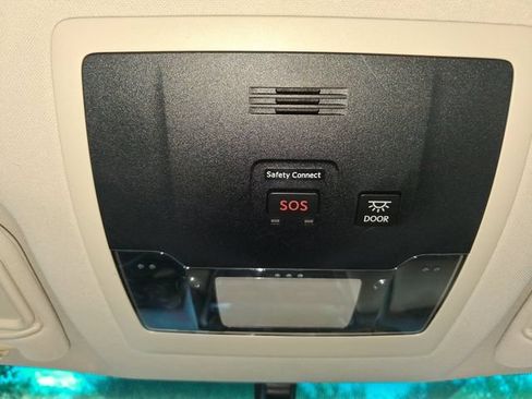 Used 2016 Lexus NX 200t FWD image 36
