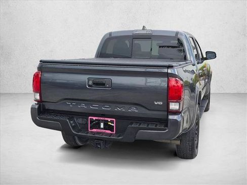 Used 2022 Toyota Tacoma SR5 w/ Technology Package RWD image 5