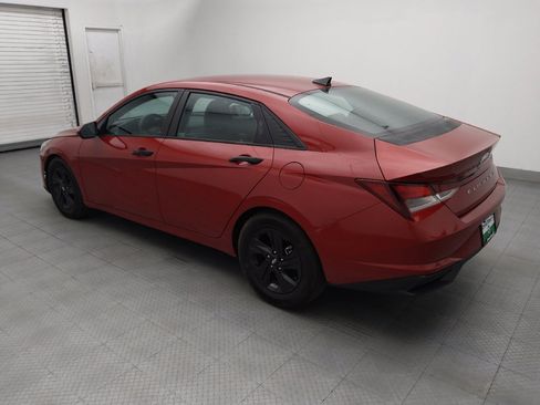 Used 2021 Hyundai Elantra SEL w/ Cargo Package FWD image 3