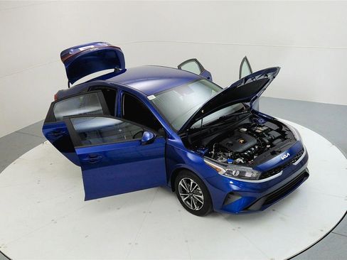 Used 2024 Kia Forte LXS image 15