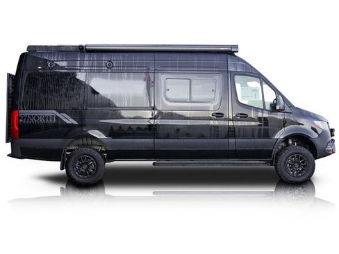 Used 2024 Mercedes-Benz Sprinter 2500 image 2