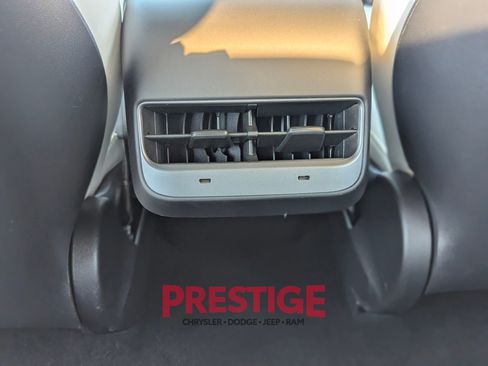 Used 2023 Tesla Model 3 Standard Range image 30