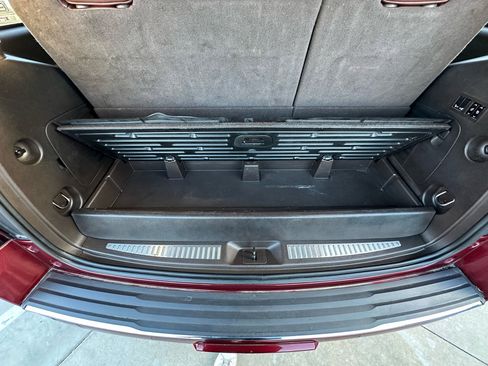 Used 2018 Chevrolet Tahoe Premier image 34