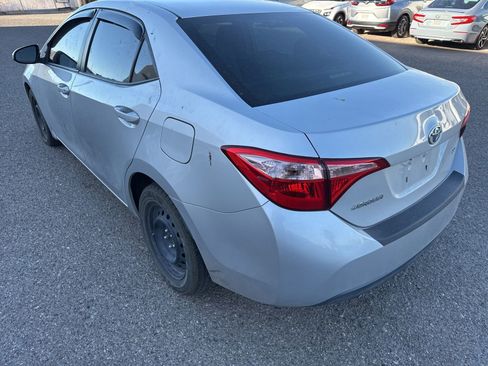 Used 2018 Toyota Corolla LE FWD image 3