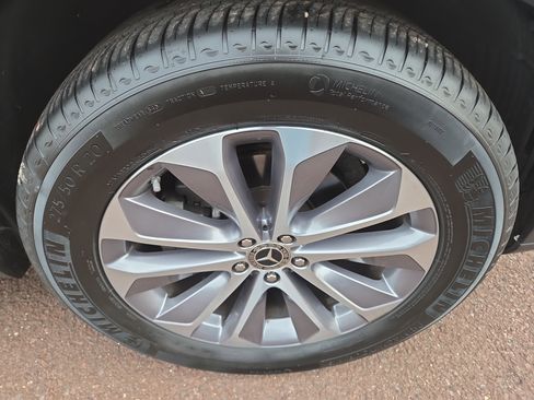 Used 2022 Mercedes-Benz GLE 350 4MATIC image 9