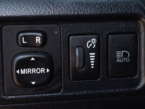Used 2022 Toyota 4Runner TRD Off-Road Premium AWD/4WD image 21