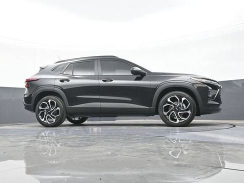 New 2026 Chevrolet Trax RS w/ Sunroof Package FWD image 47