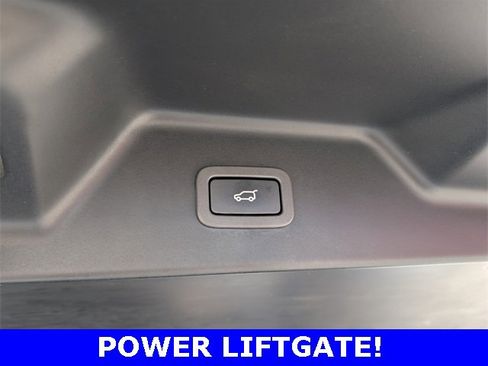 Used 2016 Land Rover Range Rover HSE image 14