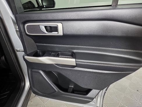 Used 2023 Ford Explorer XLT w/ Equipment Group 202A image 21