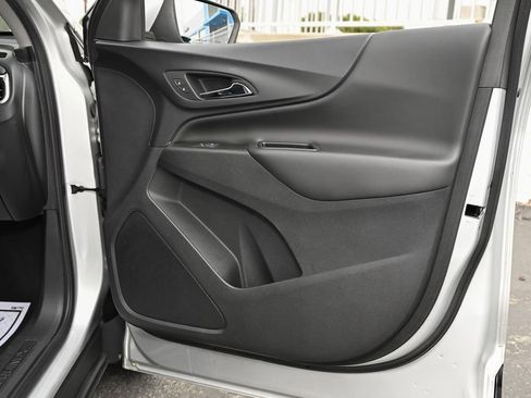 Used 2022 Chevrolet Equinox LT w/ Driver Convenience Package FWD image 42