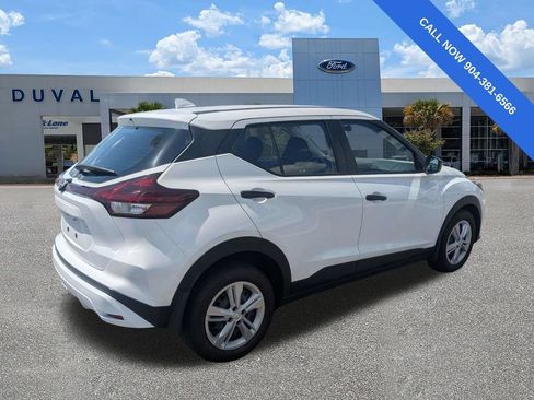 Used 2024 Nissan Kicks S FWD image 4