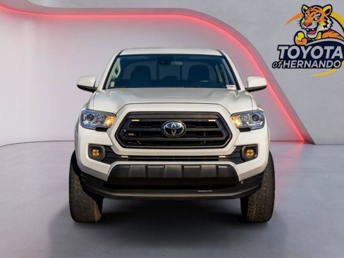 Used 2022 Toyota Tacoma SR w/ SR Convenience Package image 2
