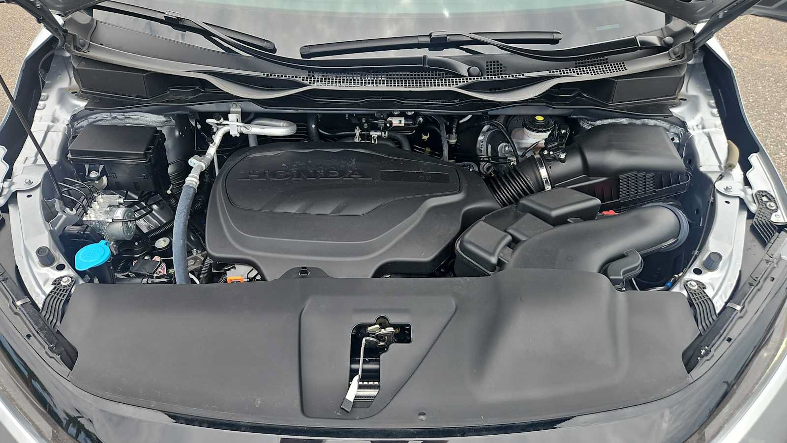 Certified 2026 Honda Odyssey Touring image 18