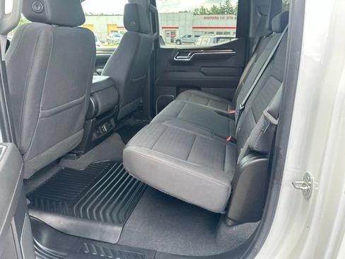 Used 2023 Chevrolet Silverado 1500 LT AWD/4WD image 15