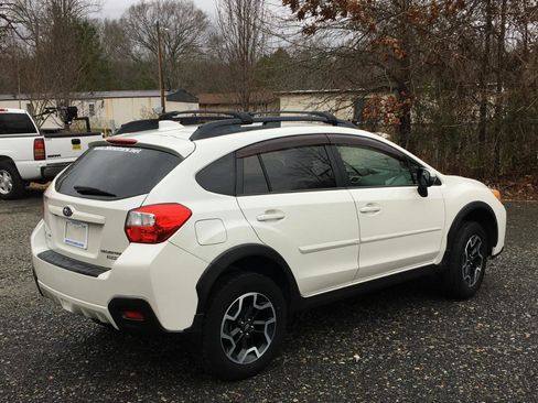 Used 2016 Subaru Crosstrek 2.0i Limited w/ Popular Package #2 image 5