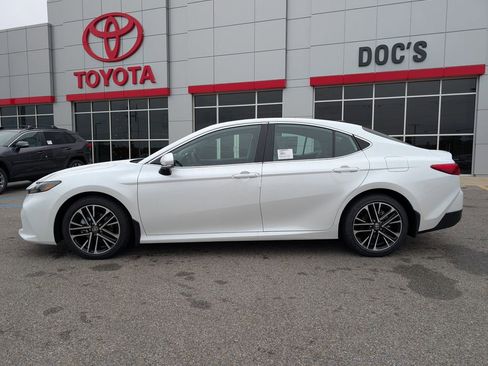 New 2026 Toyota Camry XLE image 2