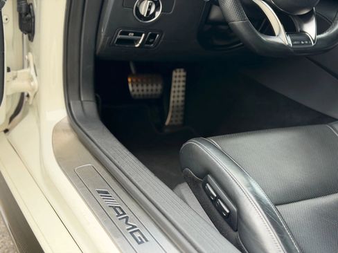 Used 2018 Mercedes-Benz AMG GT Roadster image 30