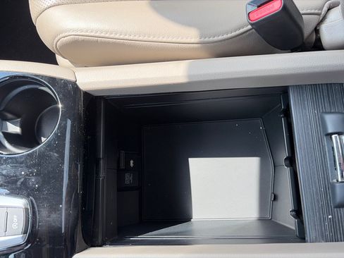 Used 2017 Honda Pilot Elite image 24