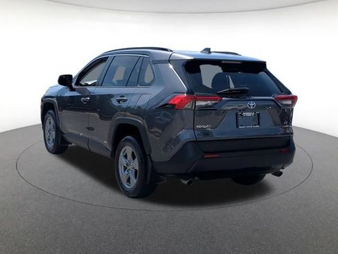 Used 2024 Toyota RAV4 LE AWD/4WD image 5