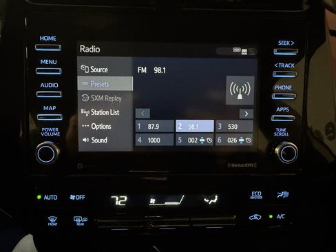 Used 2021 Toyota Prius XLE image 24