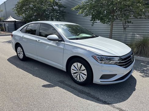 Used 2019 Volkswagen Jetta S w/ Driver Assistance Package FWD image 4