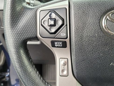 Used 2017 Toyota 4Runner SR5 image 26