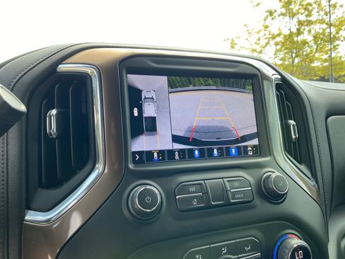 Used 2021 Chevrolet Silverado 3500 High Country w/ Z71 Off-Road Package image 31