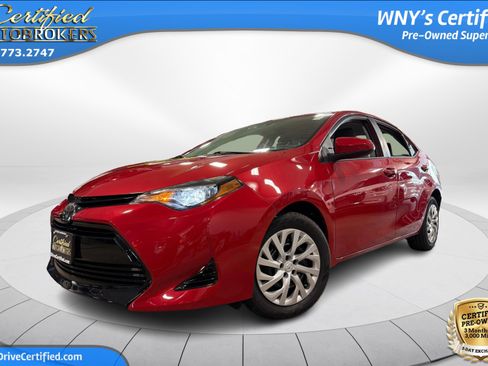 Used 2018 Toyota Corolla LE FWD image 1
