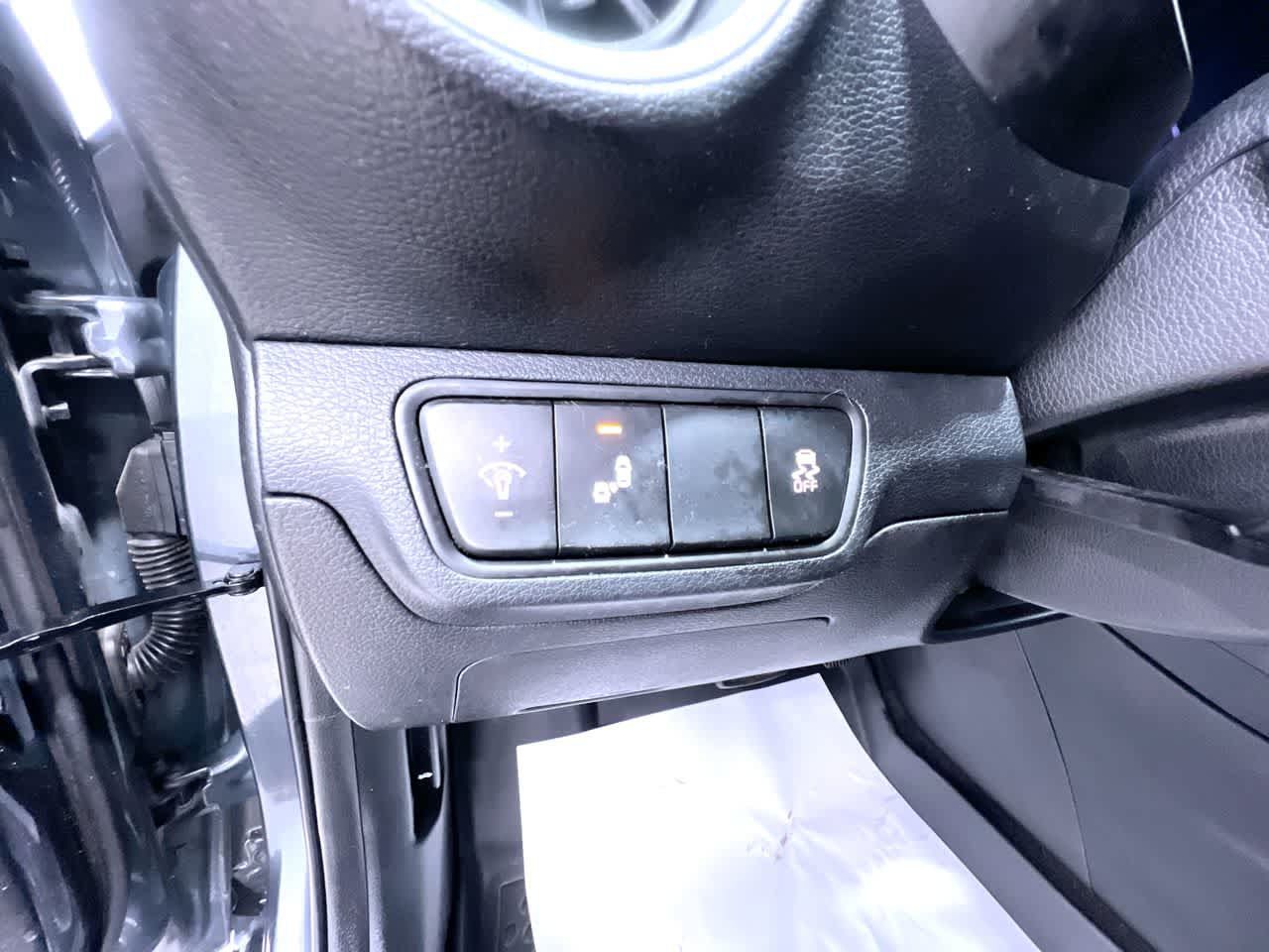 Used 2023 Kia Forte LXS w/ LXS Technology Package FWD image 16