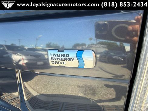 Used 2013 Toyota Prius Three w/ Solar Roof Pkg FWD image 9