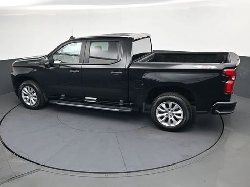 Used 2019 Chevrolet Silverado 1500 Custom w/ Custom Value Package AWD/4WD image 29