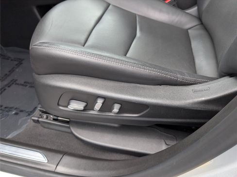 Used 2020 Cadillac XT5 Premium Luxury FWD image 23