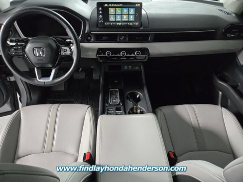 Certified 2025 Honda Pilot EX-L image 17