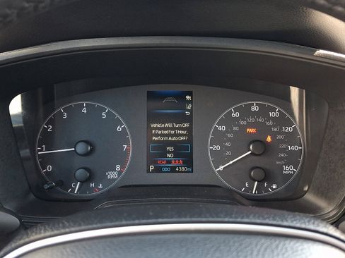 Used 2023 Toyota Corolla Cross LE w/ Moonroof Package image 20