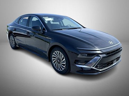 New 2025 Hyundai Sonata SEL image 3