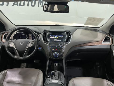 Used 2017 Hyundai Santa Fe FWD w/ SE Ultimate Tech Package 03 image 18